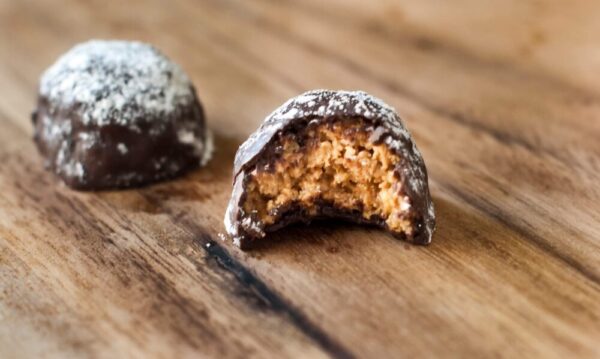 Made in Nevada Chocolate Peanut Butter Balls: 4 Count Box