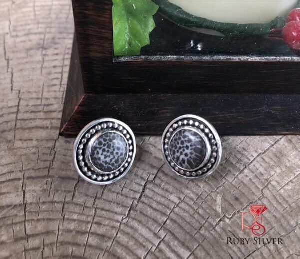Fossil Coral Stud earrings