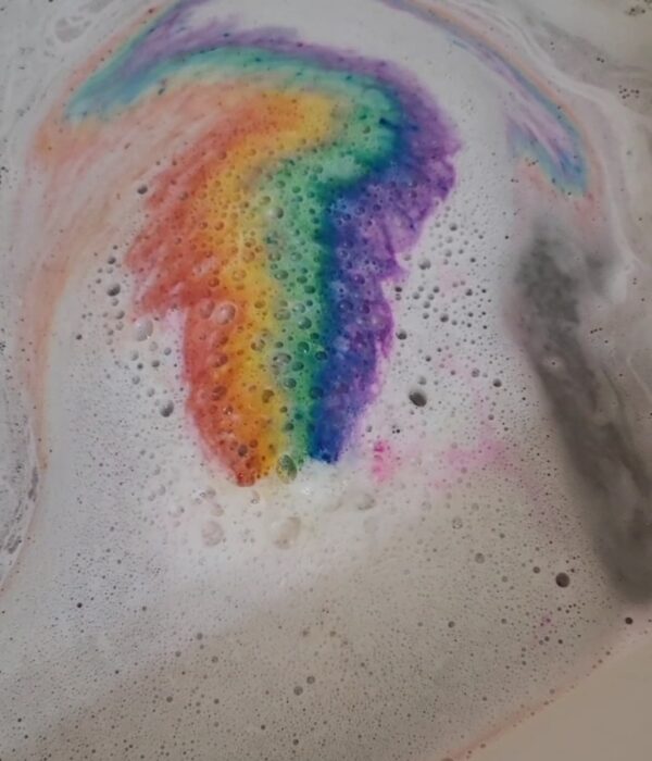 Made in Nevada Rainbow Surprise Bathbomb
