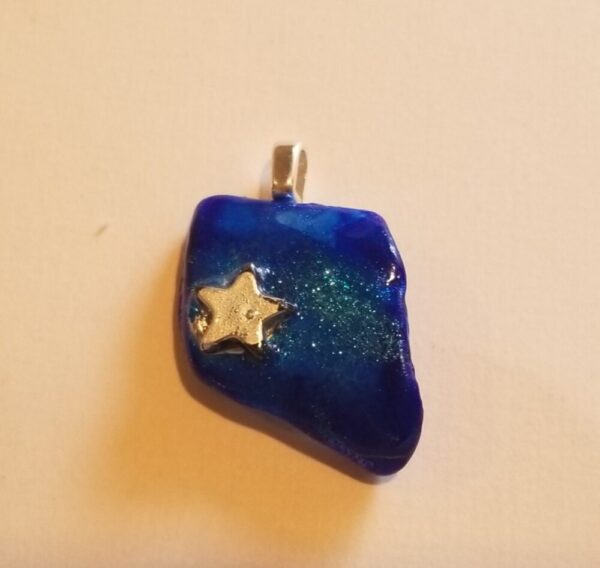 Made in Nevada Nevada pendant, star on ‘capitol’