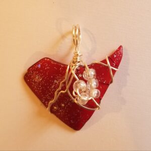 Made in Nevada Red/glitter glass pendant