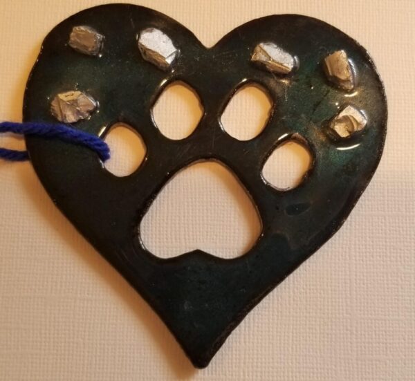 Made in Nevada HEART with paw-print cut-out – silver pieces
