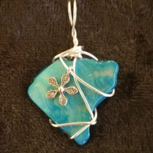 Made in Nevada Mosaic shell pendant w flower charm