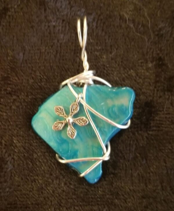 Made in Nevada Mosaic shell pendant w flower charm