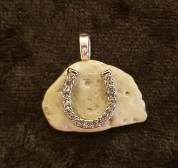 Made in Nevada Lake Tahoe beach rock with bling horseshoe – pendant