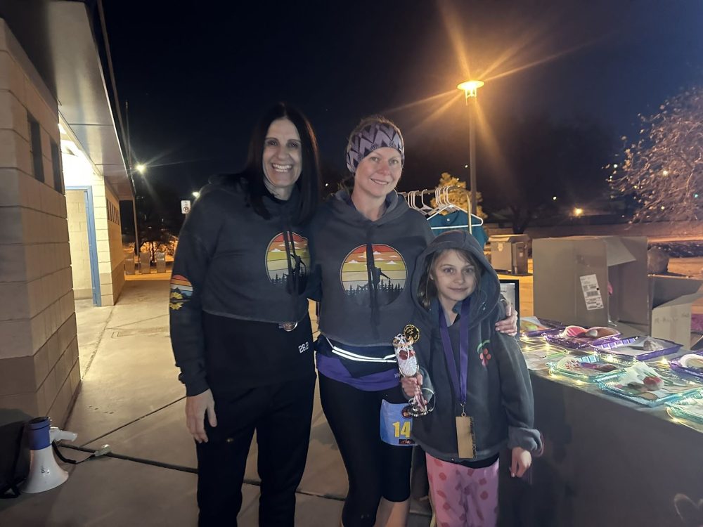 Trailblazer Crop Hoodie