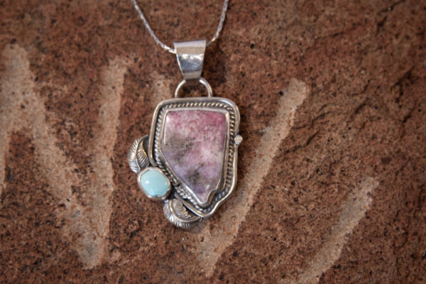 Nevada Pendant