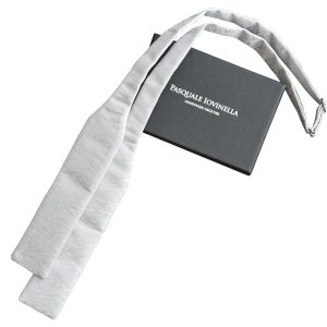 Grey with wavy design bowtie