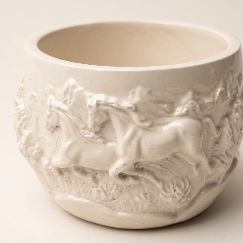 Mustang Horse Relief Planter, Gypsum White 3″