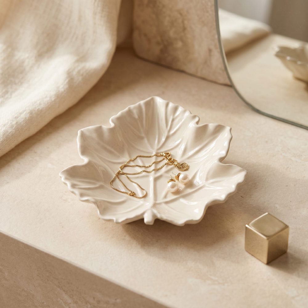 Maple Leaf Tray, Gypsum White 6″