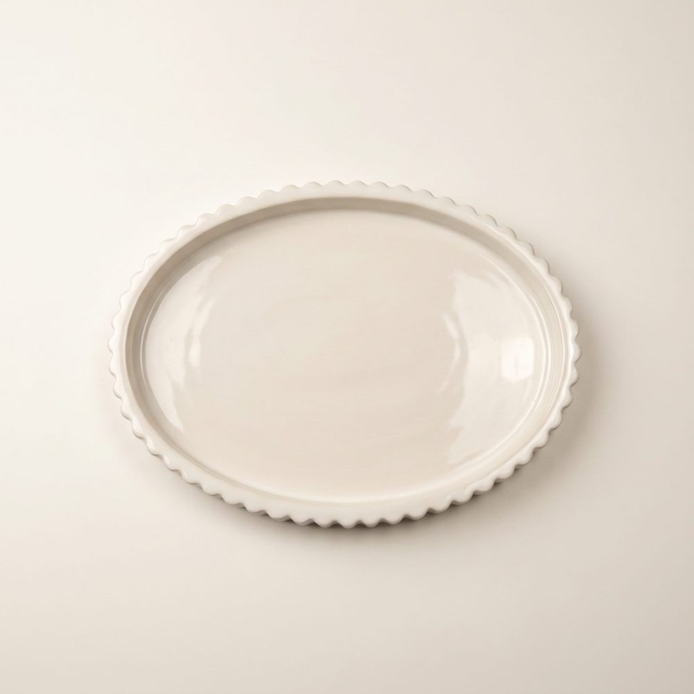 Scalloped Oval Tray, Gypsum White 8″