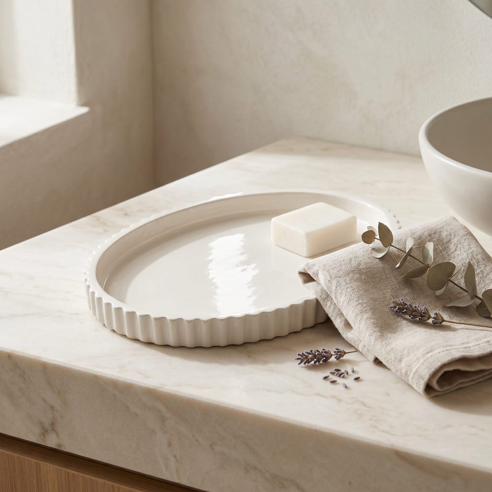 Scalloped Oval Tray, Gypsum White 8″