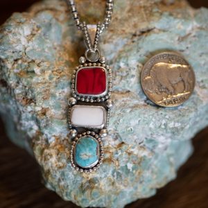 Patriotic bar pendant