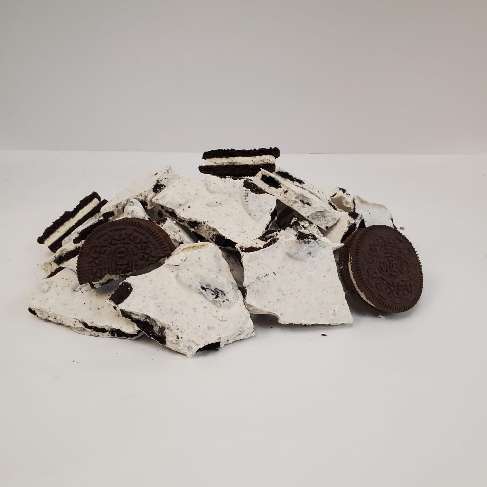 Vegan Cookies n’ Cream Bark
